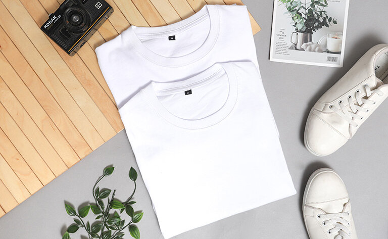 casico white t shirt
